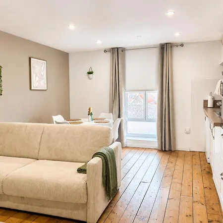 Appartements, Parking Prive Gratuit En Securisee 아이레수르라리스