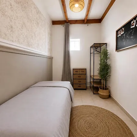 Appartements, Parking Prive Gratuit En Securisee 아파트 *